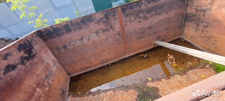 Бак для воды металлический