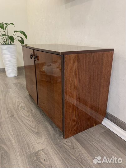 Тумба под тв