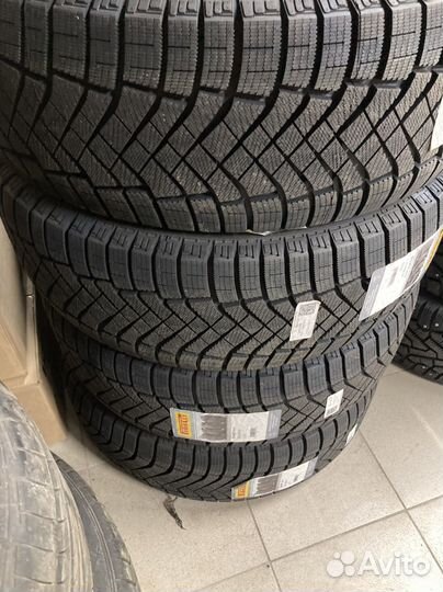 Pirelli Ice Zero FR 235/60 R18 107H