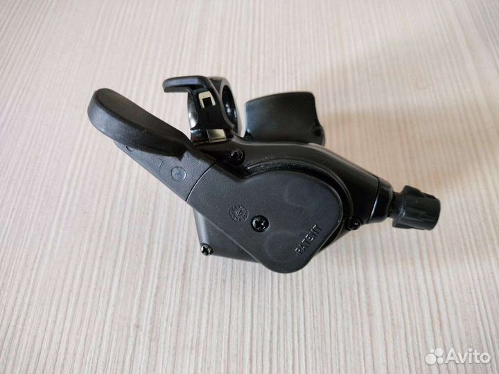 Манетка Microshift (левая, 3 скорости)