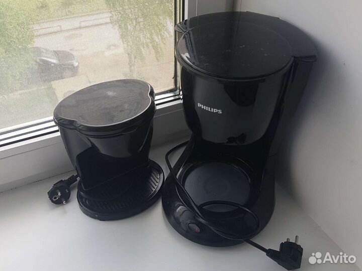 Две кофеварки