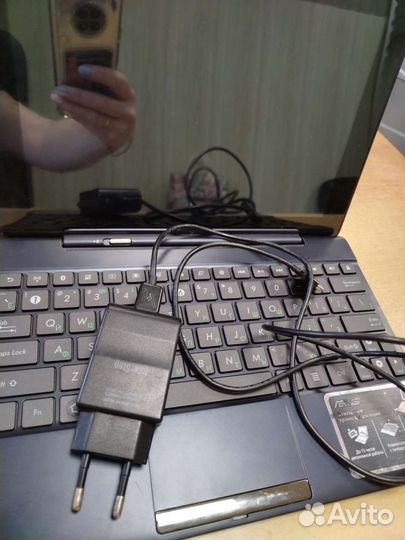 Планшет Asus transformer pad tf300t