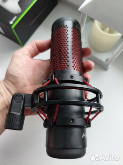 Микрофон HyperX QuadCast черный