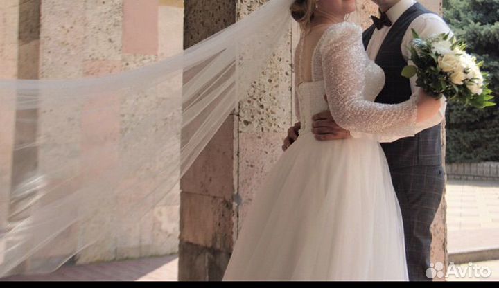 Свадебное платье