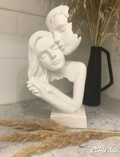 Статуэтка гипсовая Нежность