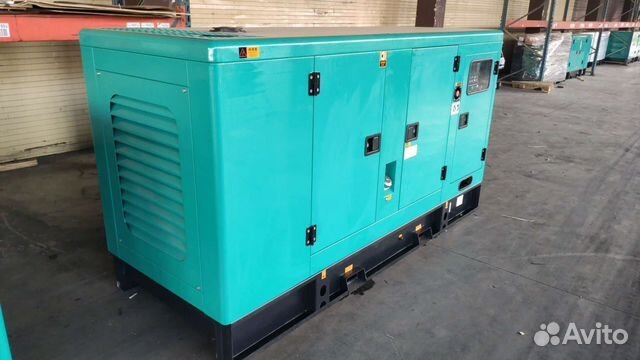 Дизельный генератор на 80 кВт в кожухе
