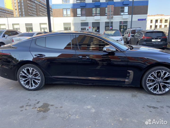 Kia Stinger 2.0 AT, 2018, 77 836 км