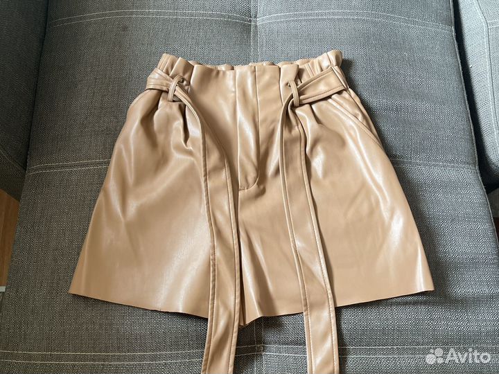 Шорты кожаные Zara