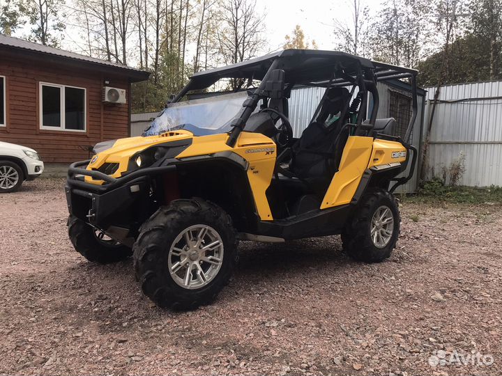 CAN-AM commander 1000 XT EFI