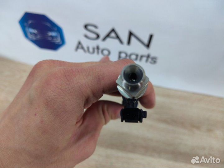 Форсунка топливная Bmw 3 F30 N20B20 2013