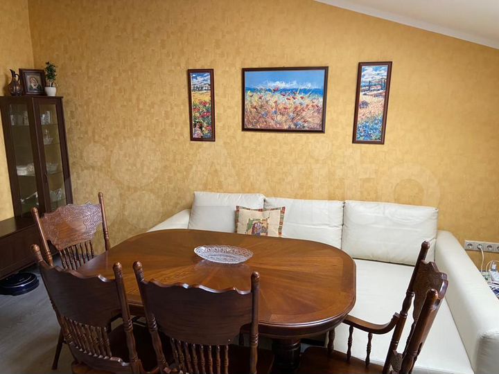 2-к. квартира, 60 м², 4/4 эт.