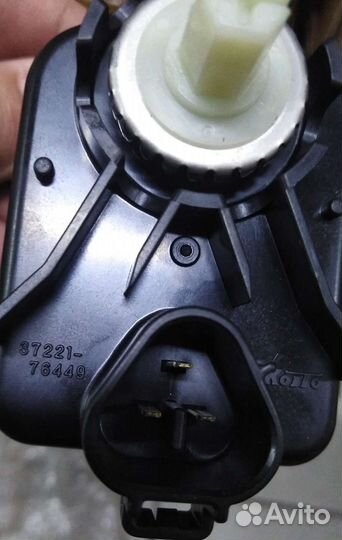 Электрокорректор фар Camry 20