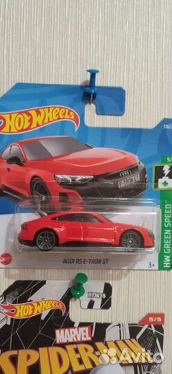 Машинка hot wheels