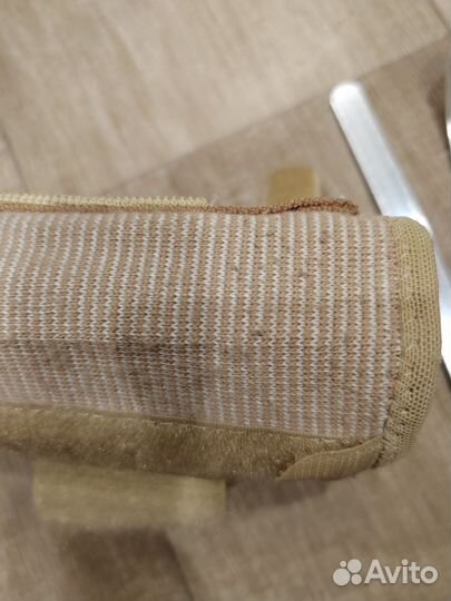 Бандаж на лучезапястный сустав правый