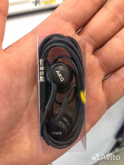 Наушники Samsung AKG