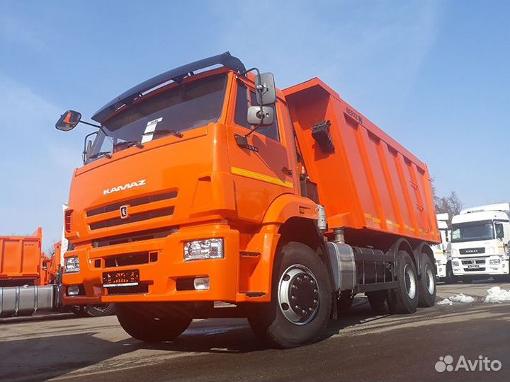 Водитель на самосвал