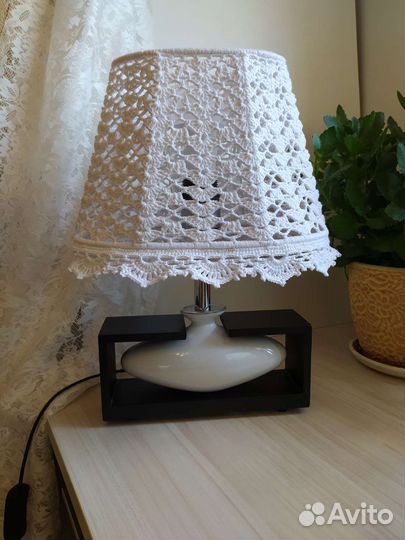 Лампа настольная