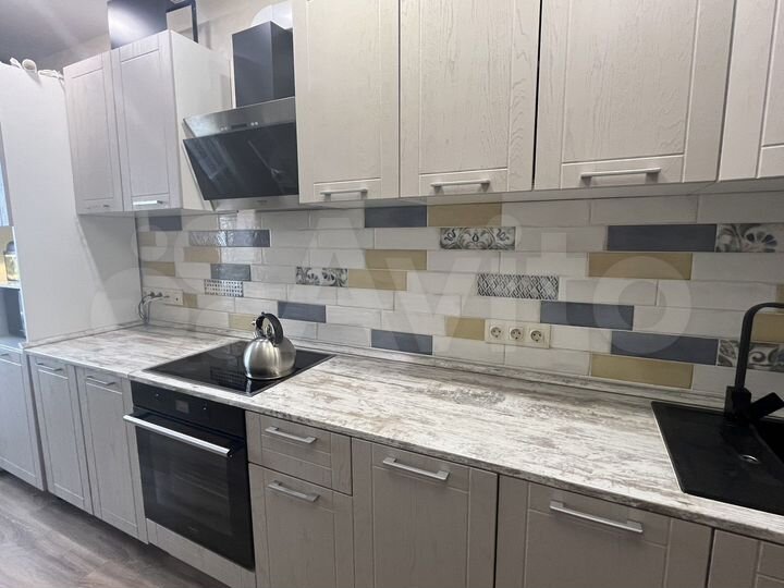 2-к. квартира, 61 м², 13/25 эт.