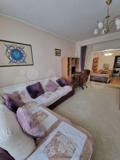 2-к. квартира, 50 м², 1/8 эт.