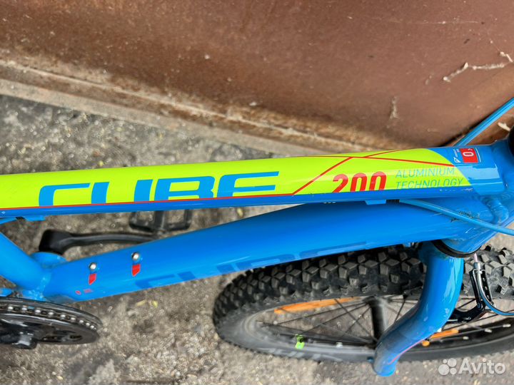 Велосипед cube acid