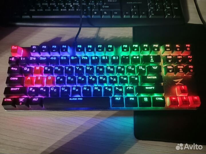 Игровая механическая клавиатура