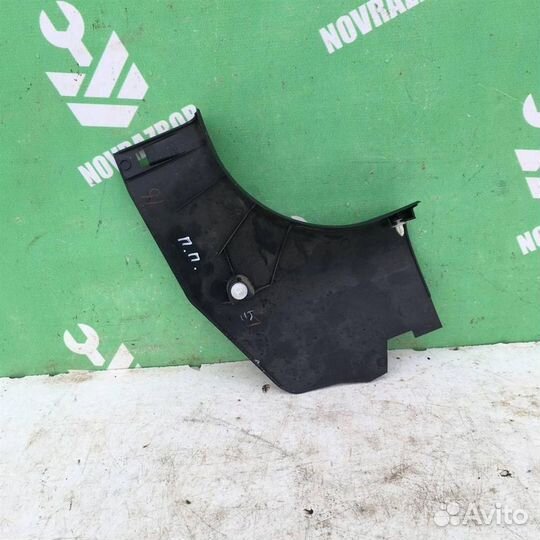 Обшивка стойки Митсубиси Лансер 10