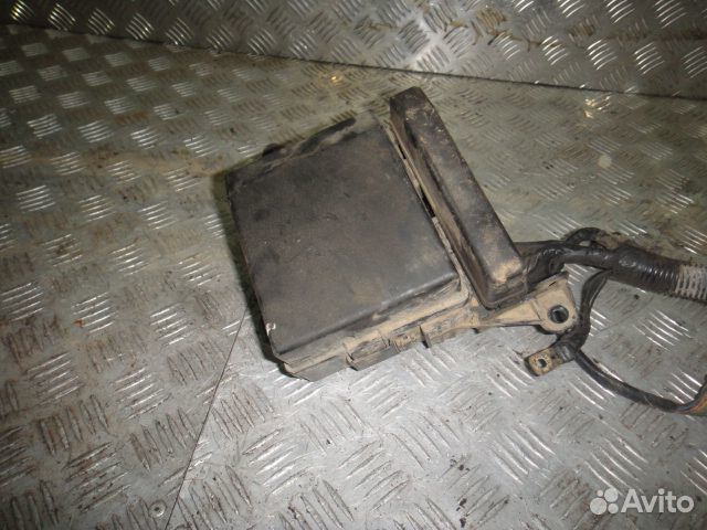 Блок предохранителей (подкапотный) Lancer 9 (03-07