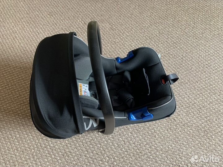 Автолюлька (детское автокресло) BMW baby seat 0+