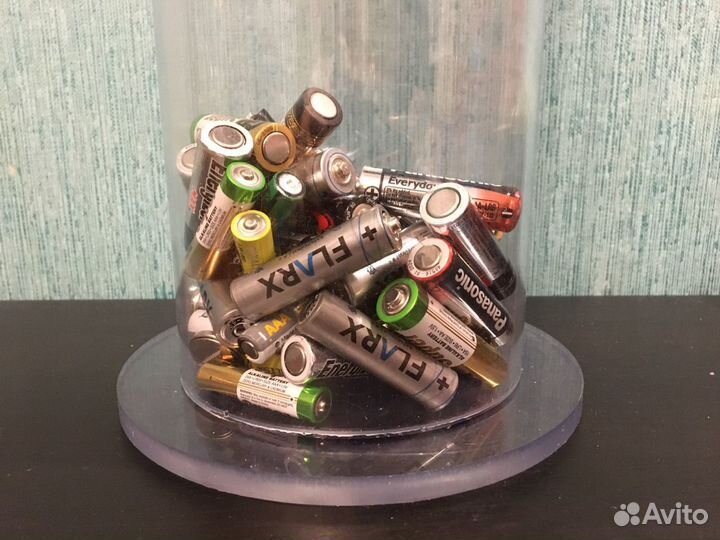 Контейнер под батарейки и крышки
