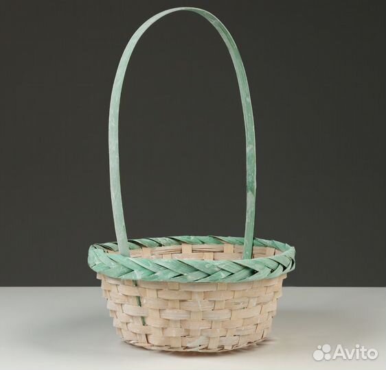 Корзина плетеная