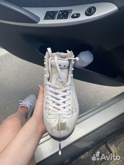 Профессиональные фигурные коньки risport