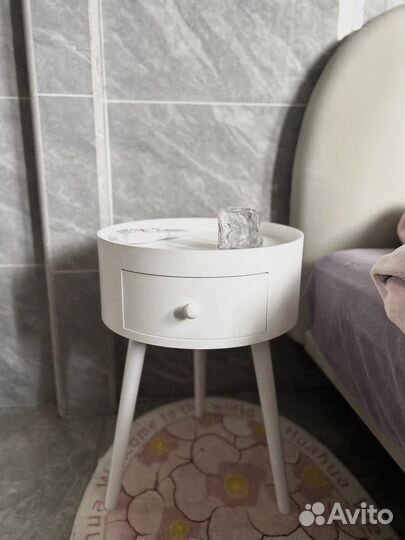Тумба прикроватная белая