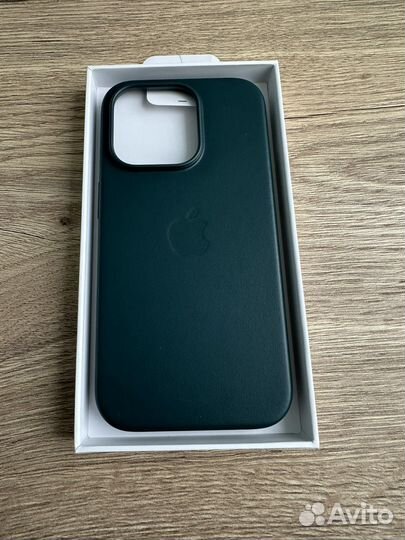 Кожанный чехол для iPhone 14 pro