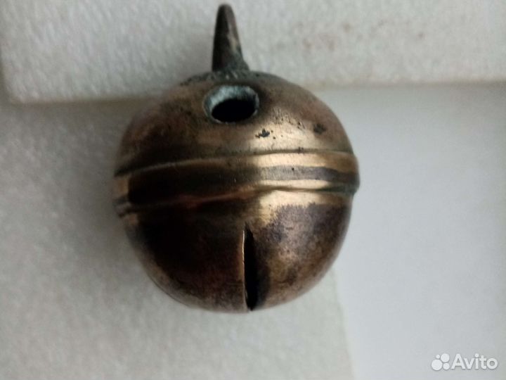 Старинный бубенчик