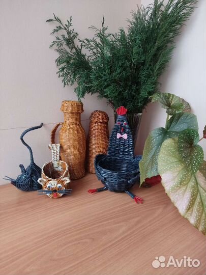 Плетёные из бумажной лозы изделия