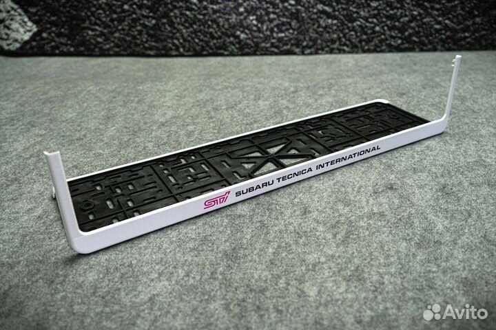 Рамка номера пластиковая с защелкой 