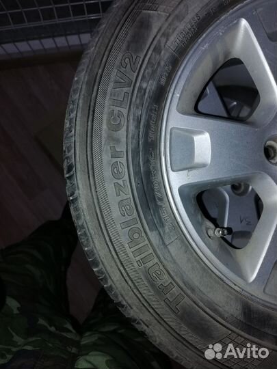 Landsail CLV2 Trailblazer 215/70 R16