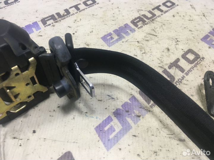 Ремень безопасности задний правый Шкода Фабия