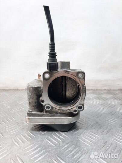 Дроссельная заслонка Renault Megane кабриолет 2.0