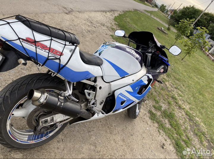 Suzuki GSX R