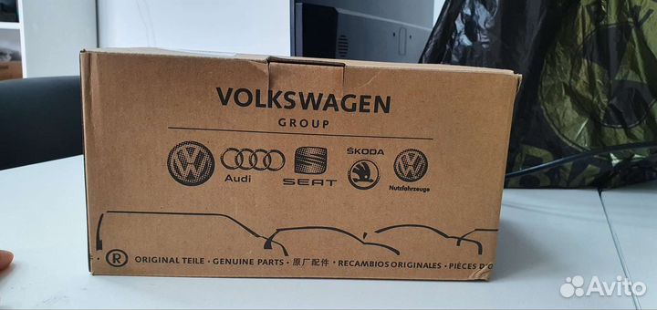 Помпа Polo/Rapid/Octavia 04E121600CB VAG в сборе