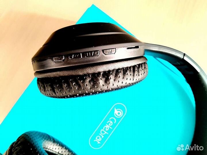 Беспроводные наушники новые