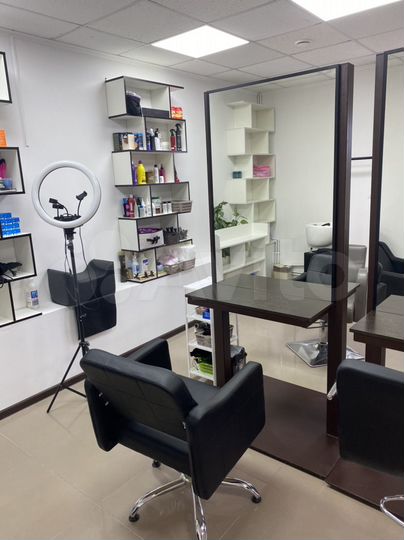 Аренда рабочего места мастера маникюр+педикюр/бров