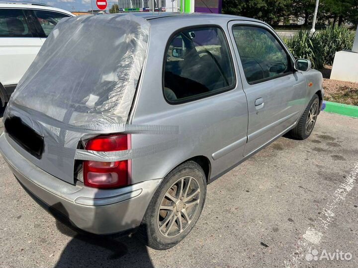 В разборе Nissan micra k11 1992-2002