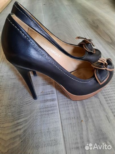 Туфли две пары