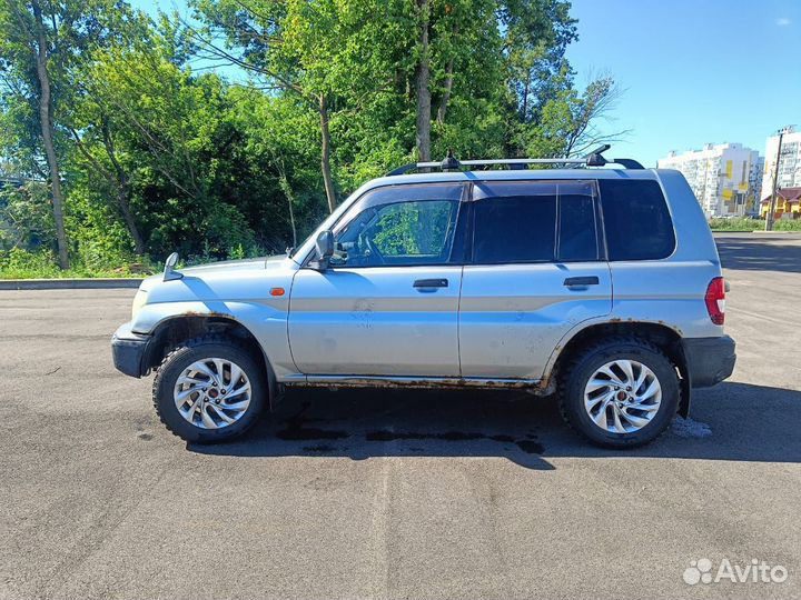 Mitsubishi Pajero iO 1.8 AT, 1999, 370 000 км