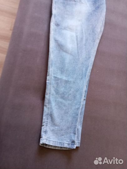 Джинсы на резинке