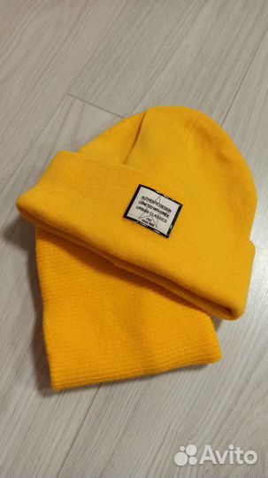 Комплект шапка и снуд