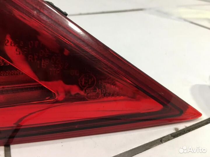 Фонарь задний наружный правый Mercedes-Benz M-Clas