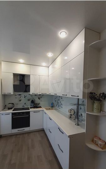 2-к. квартира, 67 м², 2/9 эт.